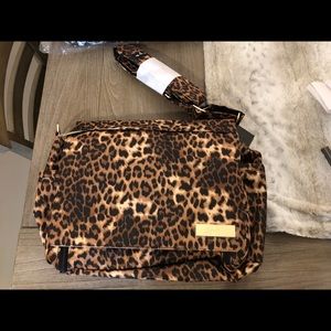 NWT Jujube messenger diaper bag cheetah better be